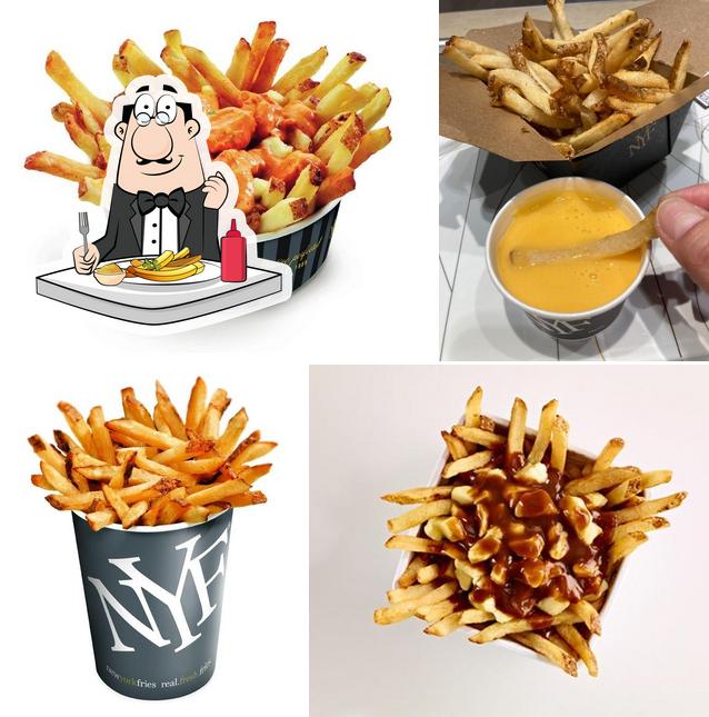 A New York Fries Oakville Place vous pouvez profiter des frites, des pommes frites