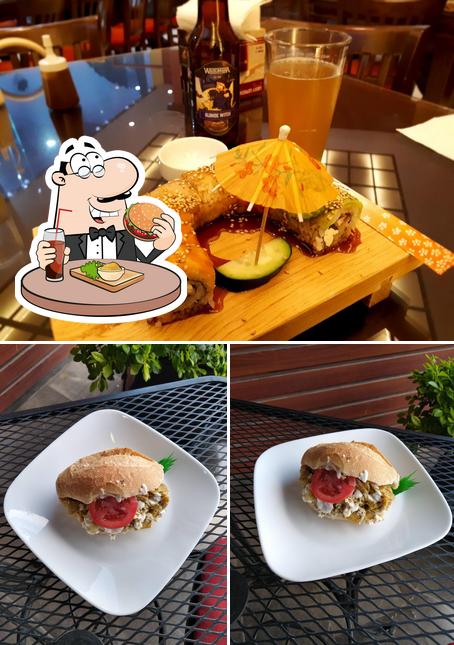 Tómate una hamburguesa en Minpha Sushi & More