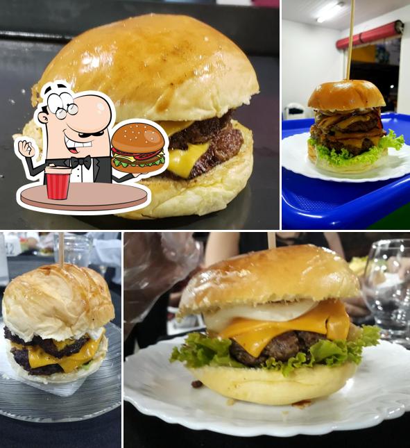 Hambúrguer em SMASH BURGUER