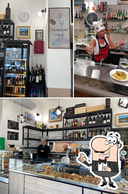 La foto della esterno e interni di Bar Storico