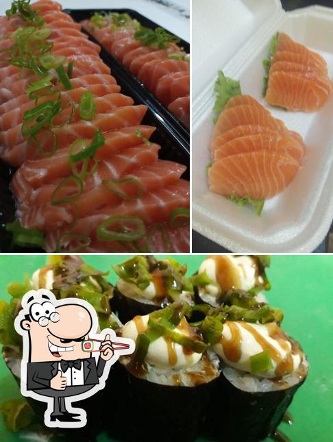 Peça diferentes opções de sushi