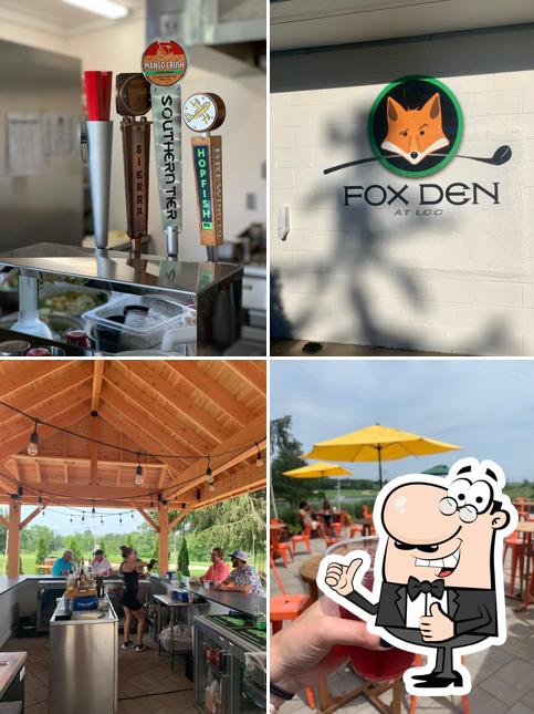 Здесь можно посмотреть фотографию ресторана "Fox Den at LCC"
