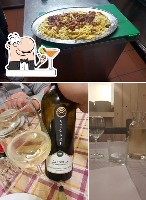 Trattoria Antico Bonelli si caratterizza per la bevanda e cibo