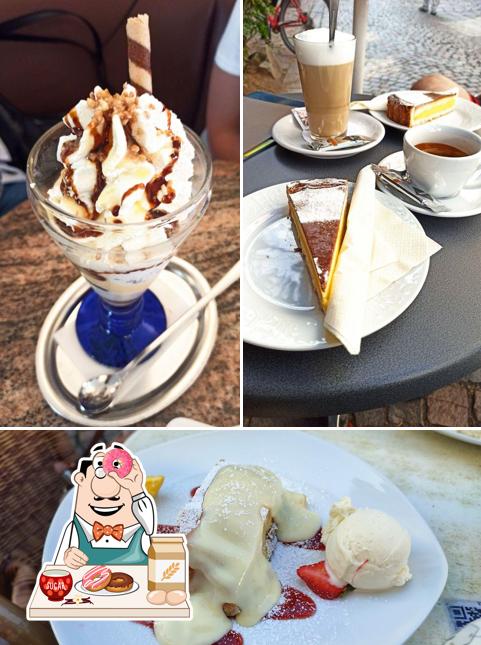 Eis-Café Corso serviert eine Auswahl von Desserts 