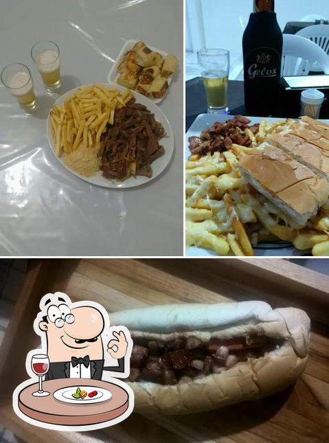 Comida em Avenida lanches