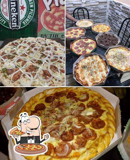 Peça diversos tipos de pizza