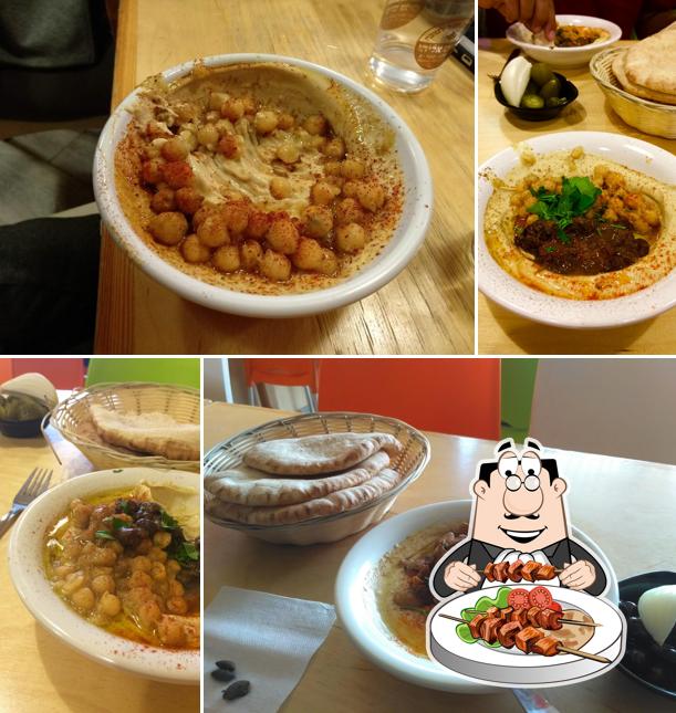 Food at חומוס אליהו צומת פוריה (תחנת דלק ארזים)