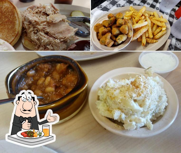 Meals at Lefty's Barbeque