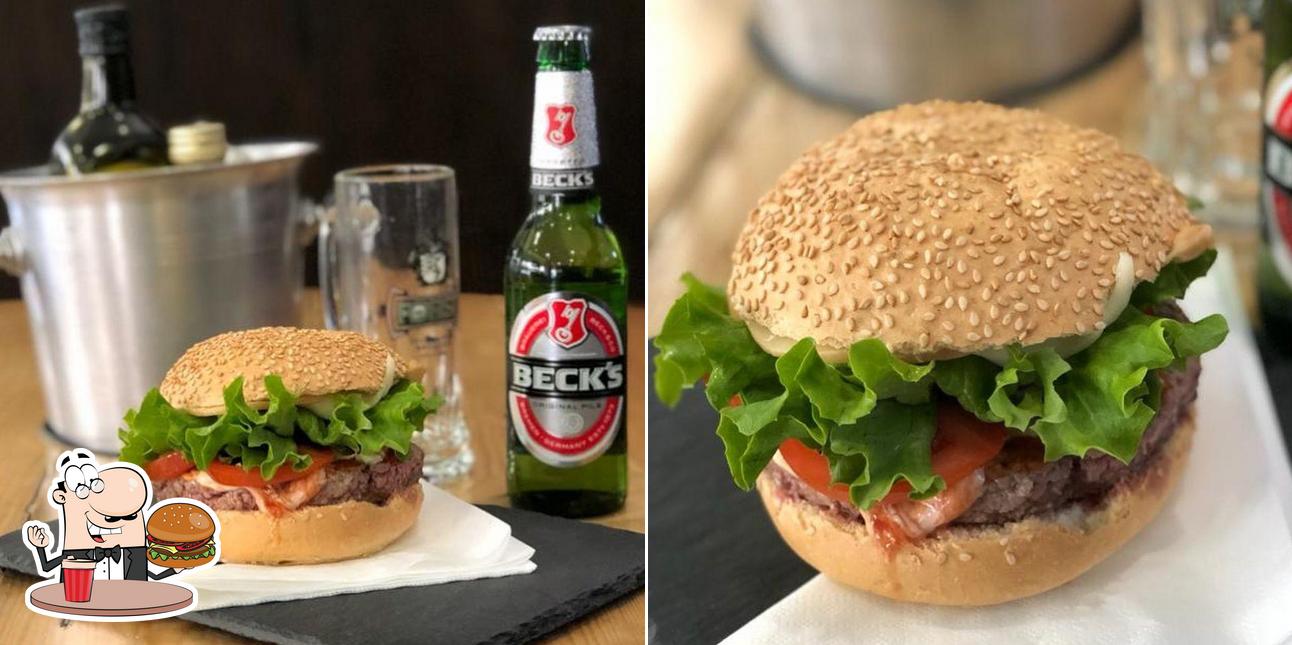 Ordina un hamburger a BAR FUORI MILANO - COLAZIONI - PRANZI - APERITIVI - CAPSULE CIALDE - VINO SFUSO - Punto AMAZON DHL GLS FEDEX BRT -