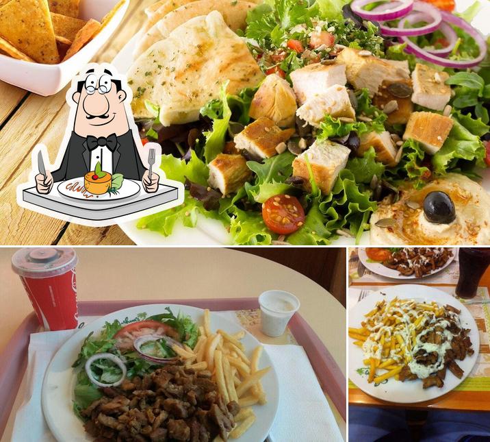 Estas son las imágenes que muestran comida y comedor en Joshua's Shoarma Grill (GaiaShopping)