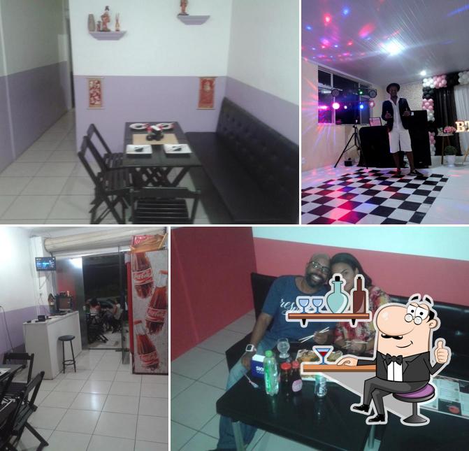 O interior do Pizzaria e Churrascaria Forno A Lenha De Pituaçu