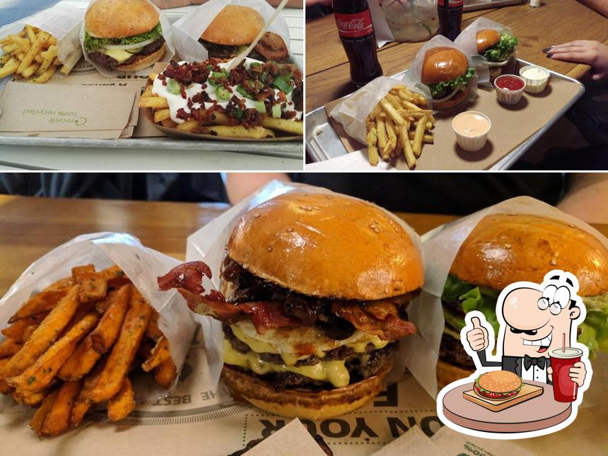 Bestellt einen Burger bei Jamy's Burger