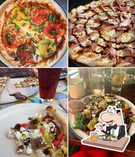 Food at The Way Out Inn - Troutdale's Pizza Destination