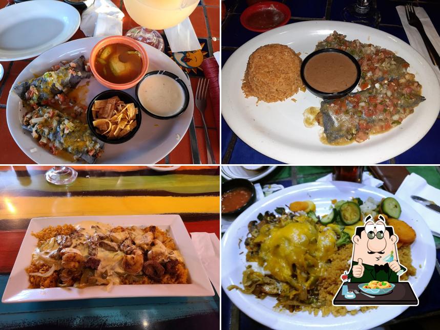 Еда в "Tortilla Soup - Mexican Restaurant"
