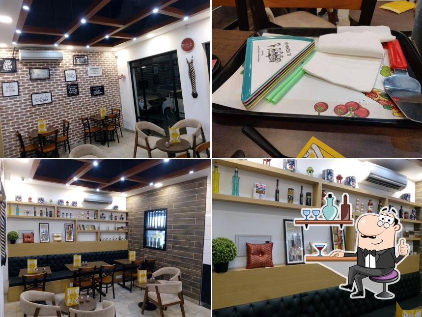 Check out how DJ's Pizza & Pasta looks inside