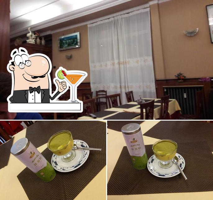 Take a look at the picture displaying drink and interior at Ristorante Cinese Hong Fu