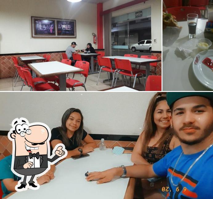 O interior do Saldanha Lanches Prensados