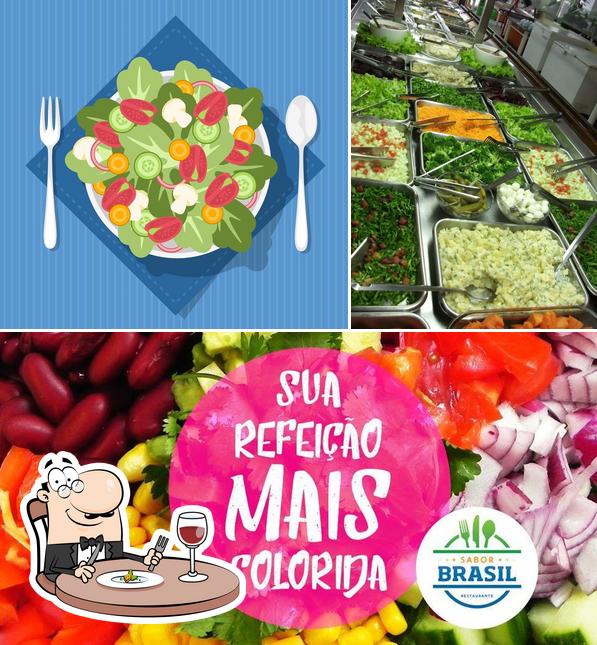 Comida em Restaurante Sabor Brasil