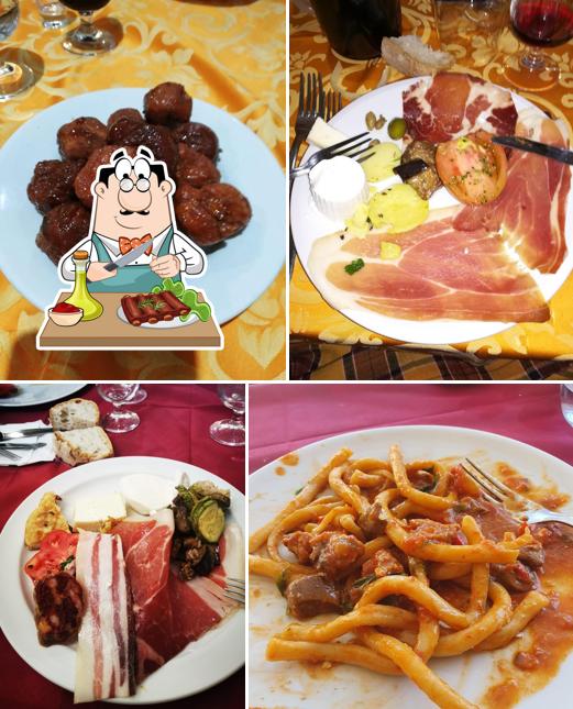 En Ristorante Osteria dal Cugino se sirven platos con carne 