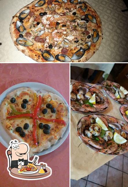 Prova una pizza a Ristorante Pizzeria Albergo L'Antico Borgo