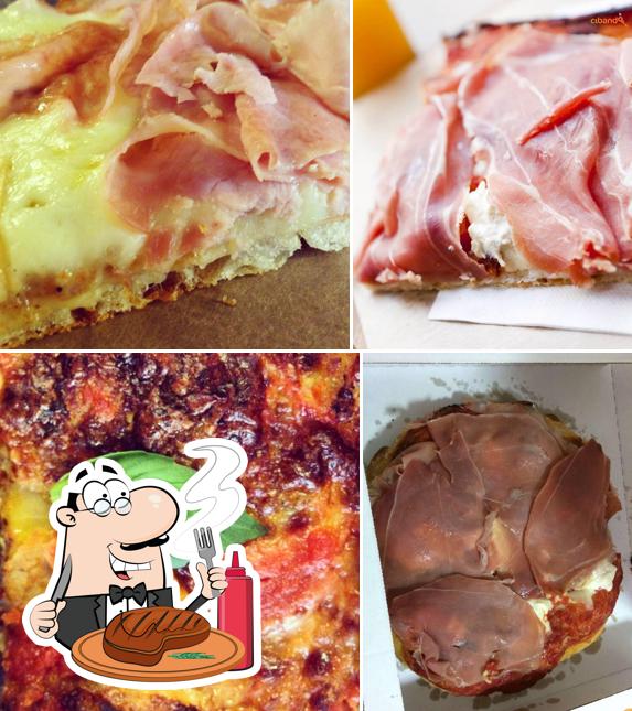 Scegli i un pasto a base di carne a Roqus Rosticceria