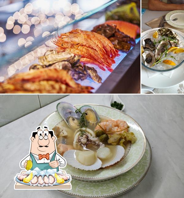 Попробуйте блюда с морепродуктами в "Fish House"