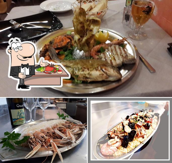 Prenditi tra i molti prodotti di cucina di mare disponibili a Ristorante Pizzeria La Margherita