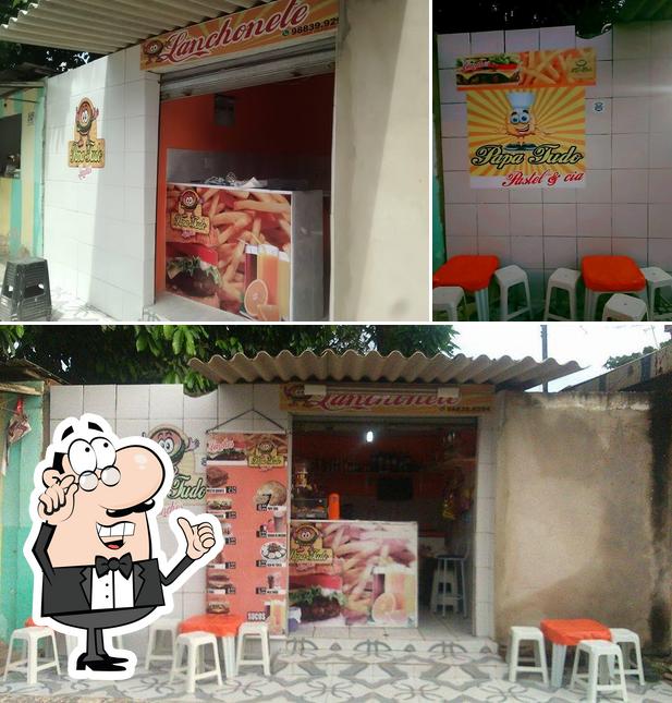 O interior do Papa Tudo Lanches