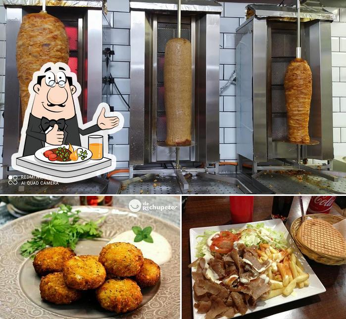 Помимо прочего, в Istanbul Doner Kebab есть еда и внешнее оформление