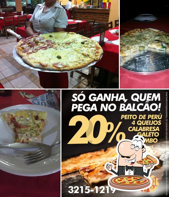 Peça pizza no Pizzaria Oásis