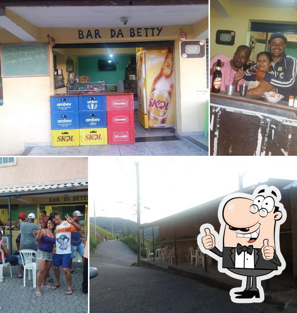 Here's a picture of BAR DA BETTY