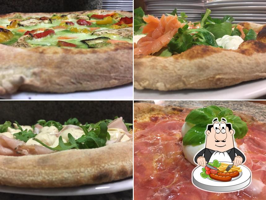 Cibo al Pizzeria 2+2