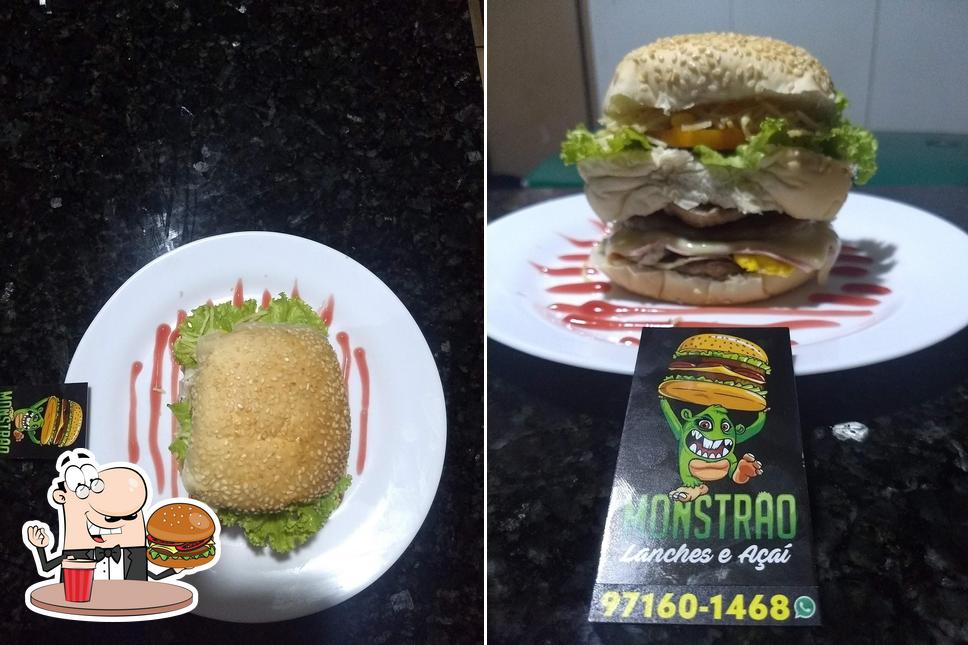 Peça um hambúrguer no Monstrão's Lanches