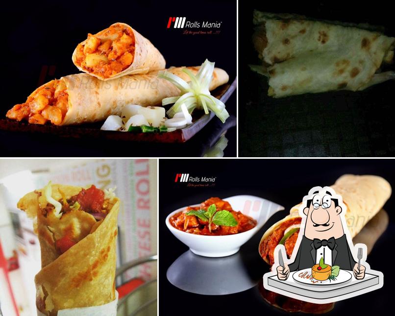 Food at Rolls Mania Vishrantwadi