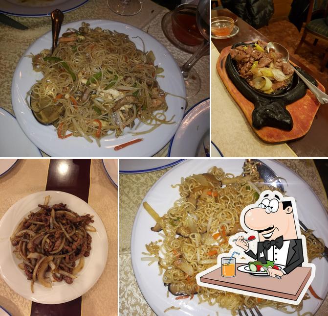 Еда в "Liang Restaurante"