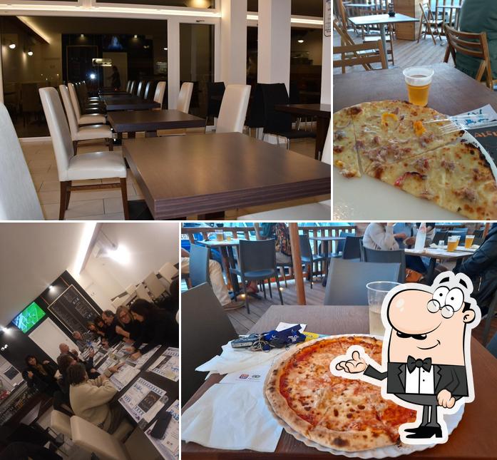 Gli interni di BabaBeach pizzeria