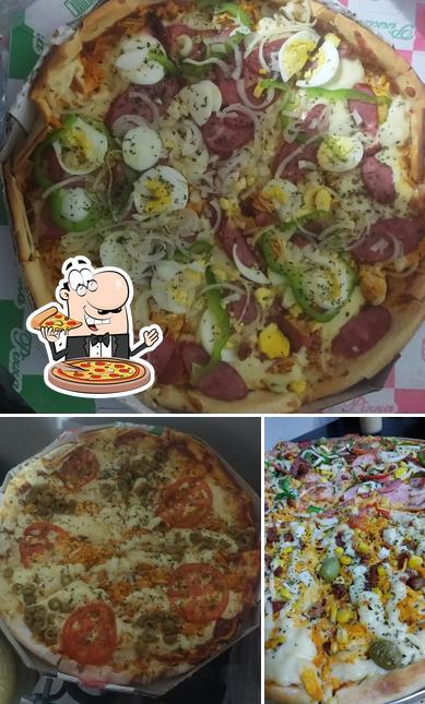 Escolha pizza no Tatal lanches e pizza