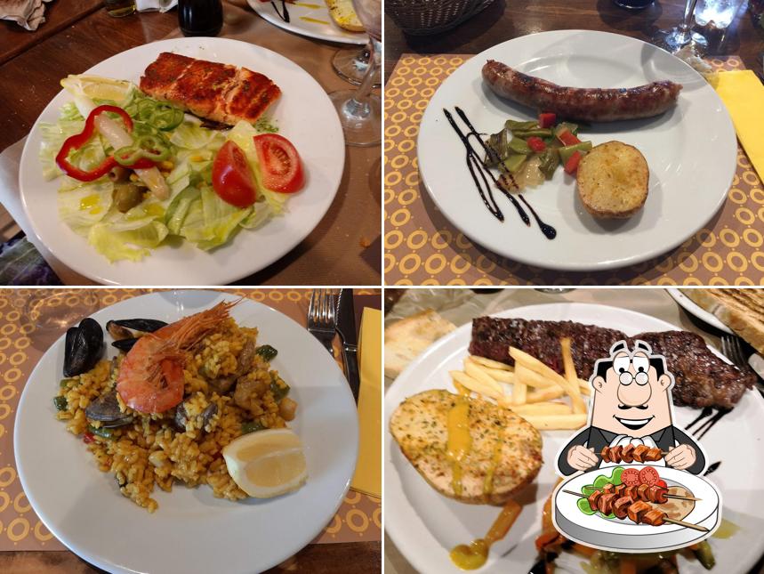 Meals at La Graella y Wiki park