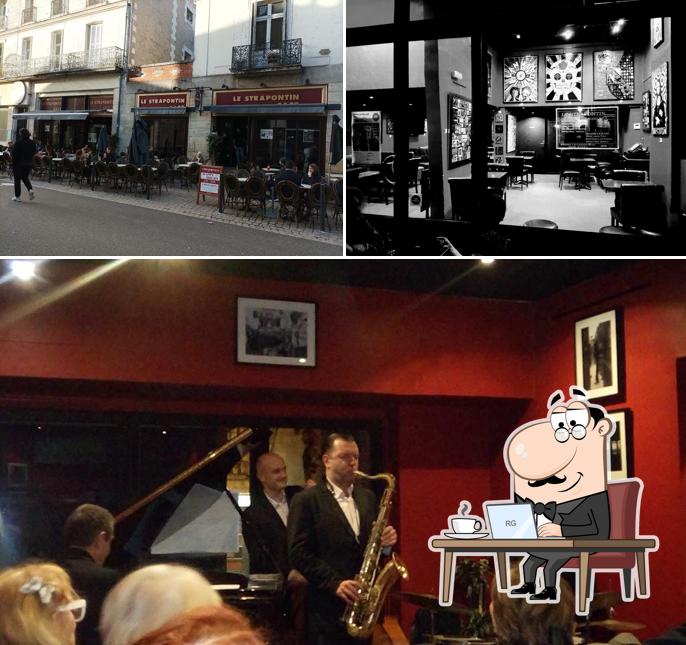 L'intérieur de Café Bar Jazz Le Strapontin Tours