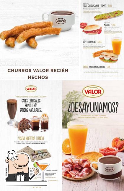Напитки и еда - все это можно увидеть на этой фотографии из Chocolatería Valor