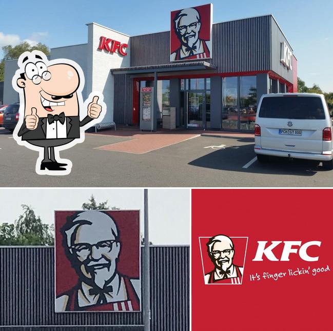 Regarder la photo de Kentucky Fried Chicken