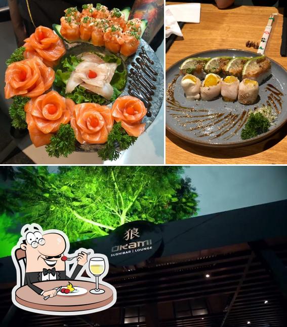 A ilustração do Okami SushiBar’s comida e exterior