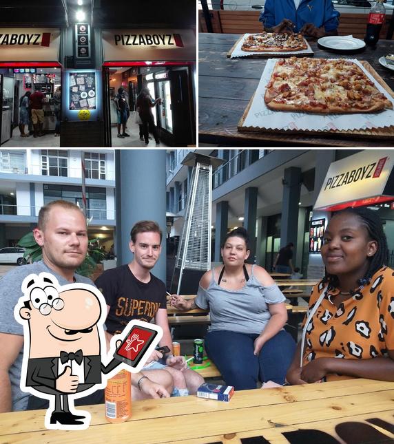 Voici une image de Pizzaboyz Umhlanga