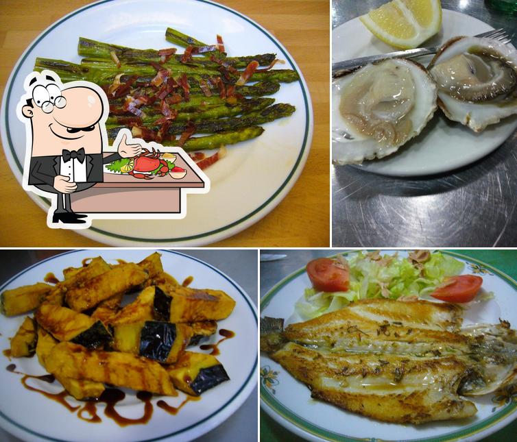 Get seafood at Restaurante Hermanos Egea