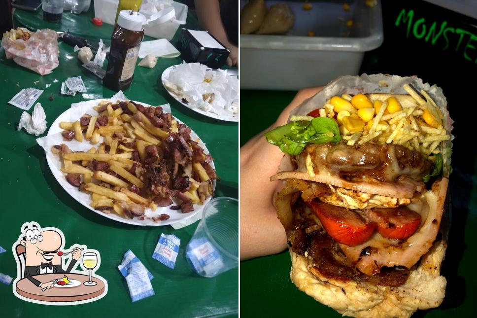 Platos en Monster Burguer Sanduicheria