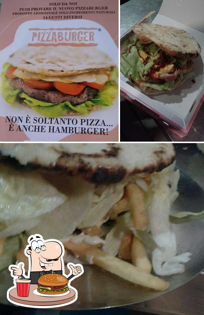 Prova un hamburger a Gli Artigiani della Pizza 2