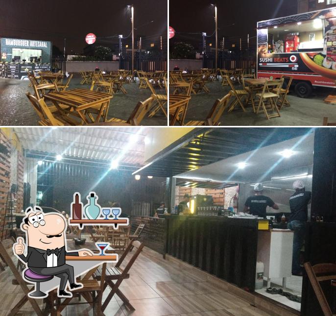 Veja imagens do interior do Saída de Emergência Food Truck