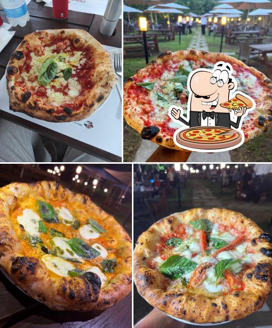 Get pizza at Pizzeria Primicerio all'Oasi