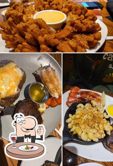 Outback Steakhouse, 3690 E Bay Dr in Largo - Restaurant menu and reviews