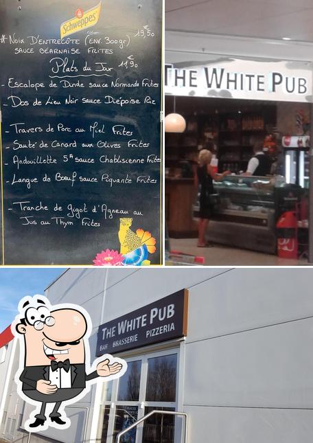 Voir la photo de The White Pub